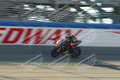 media/Nov-26-2022-Fastrack Riders (Sat) [[b001e85eef]]/Level 3/Session 1 Front Straight/